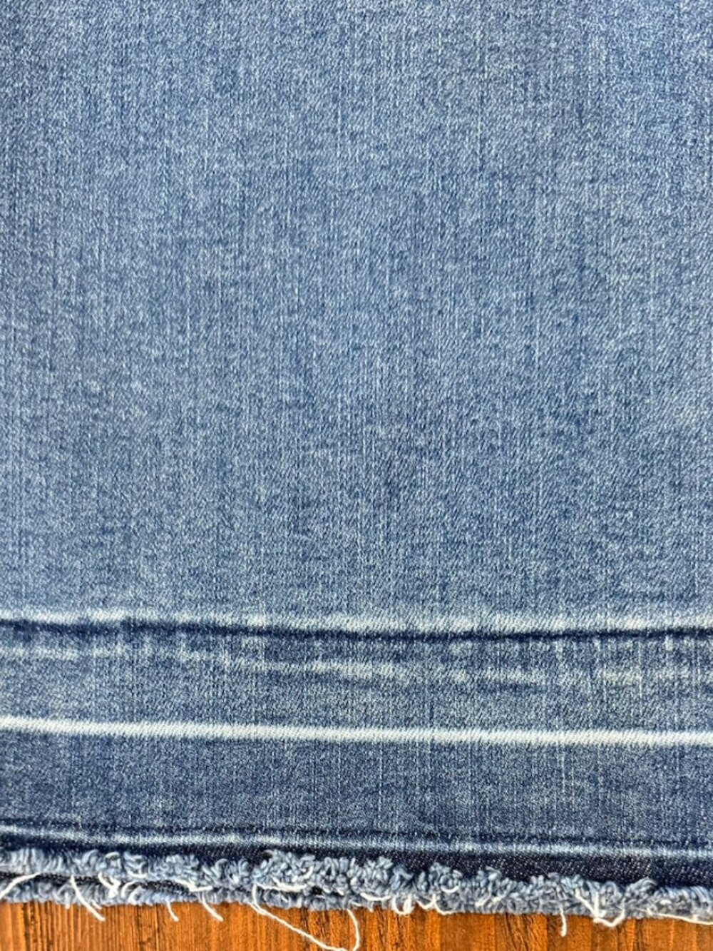 Judy Blue Wide Crop Jeans (13/31) / High Rise/ Raw Hem/ Medium Wash - Picture 6 of 6